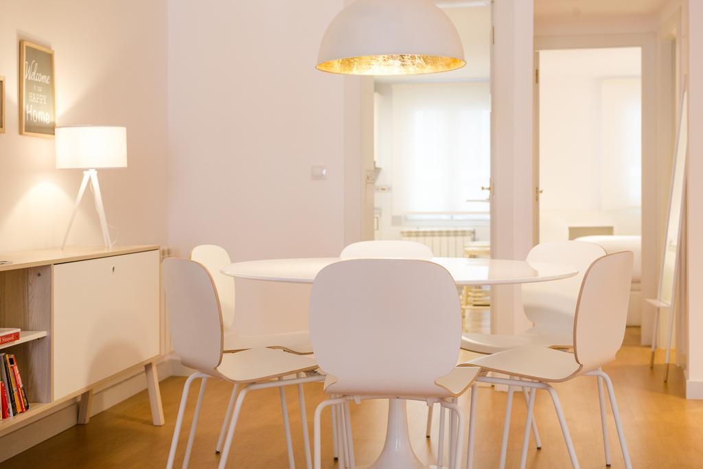 Burgo Apartamento Sombrereria Rimbombin חדר תמונה