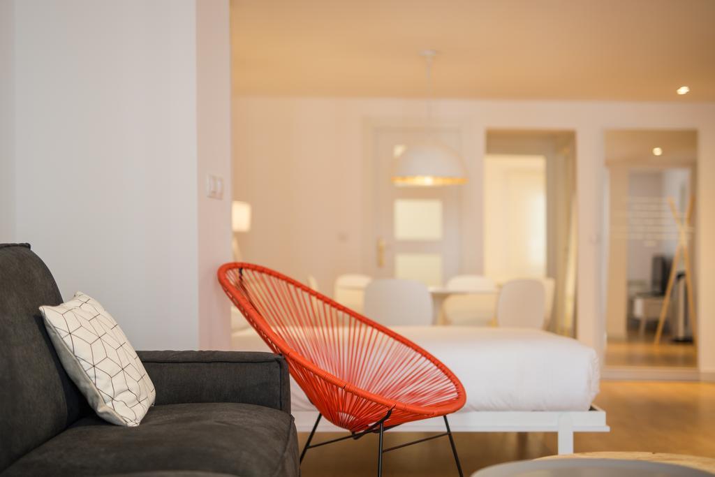 Burgo Apartamento Sombrereria Rimbombin חדר תמונה